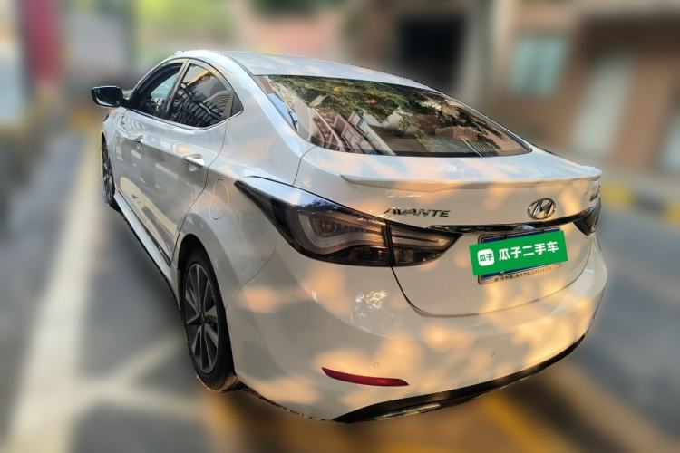 Used Hyundai Elantra (5th Generation / Langdong) 2015 1.6L Automatic Luxury Model Rear Left 45 Deg