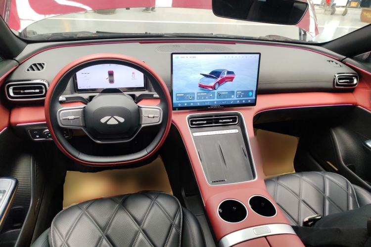 Used Chery Fulwin A9L 2025 Model, Four-Wheel Drive High-Energy Peak Edition Center Console