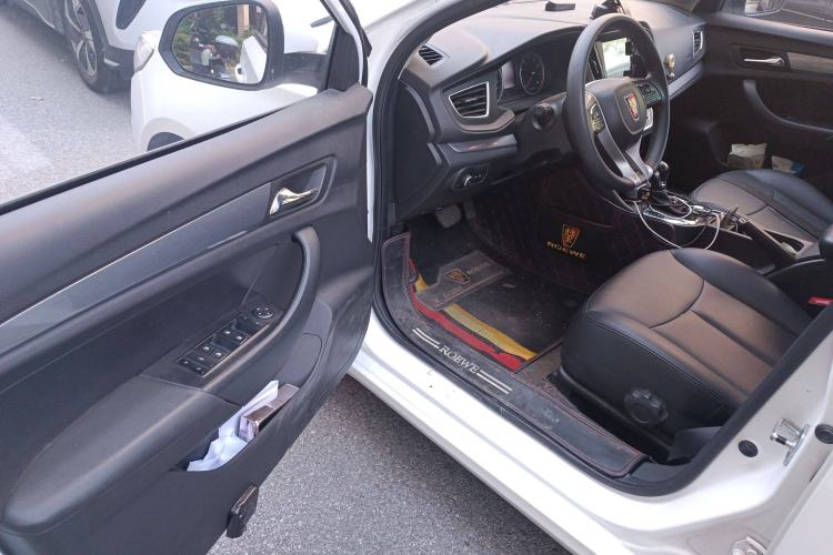 Used Roewe 360 2018 PLUS 1.5L Automatic Luxury Edition Driver Seat