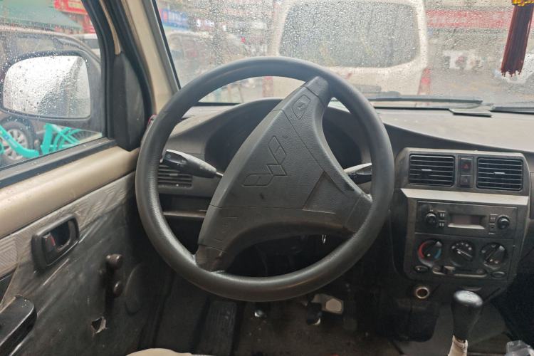 Used Wuling Rongguang 2012 1.5L Extended Basic Version

