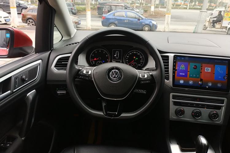 Used Volkswagen Golf Sportsvan 2016 230TSI Automatic Trend Edition