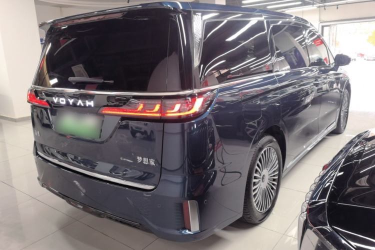 Used VOYAH Dream 2025 PHEV Four-Wheel Drive Prestige Kunpeng Edition Rear Right 45 Deg