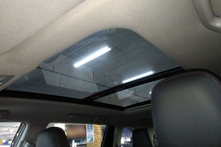 Used Toyota Highlander 2018 2.0T Four-Wheel Drive Prestige Version 7 Seats China VI Standard Headliner