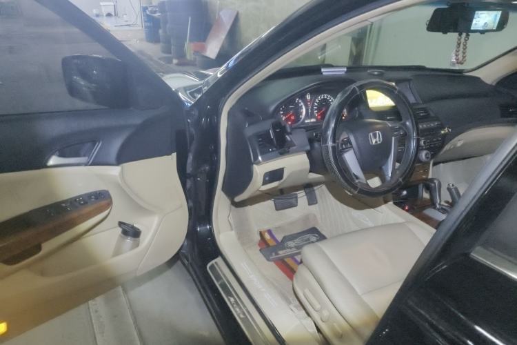 Used Honda Accord 2012 2.0L SE