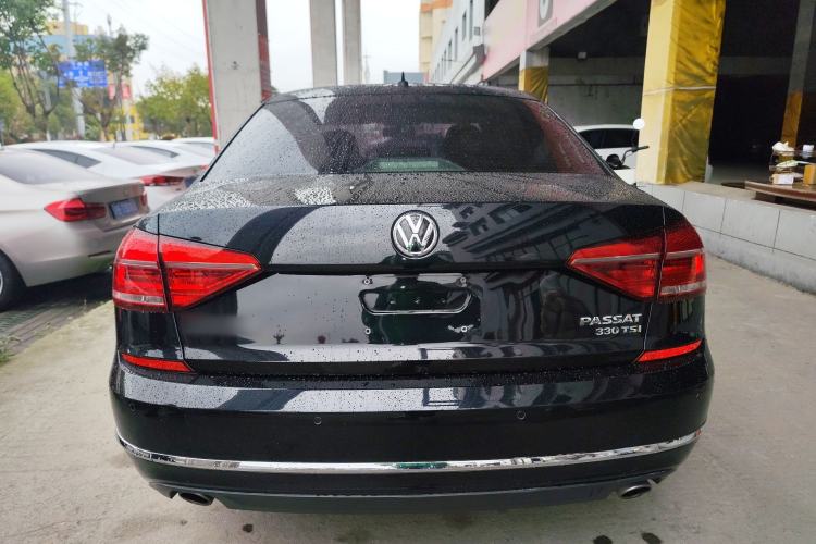 Used Volkswagen Passat 2016 330TSI DSG Luxury Edition Rear