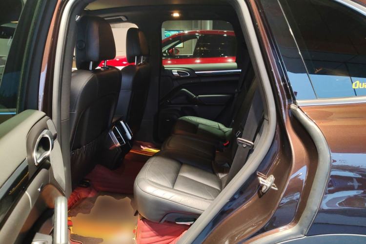 Used Porsche Cayenne 2016 Cayenne 3.0T Left Rear Seat