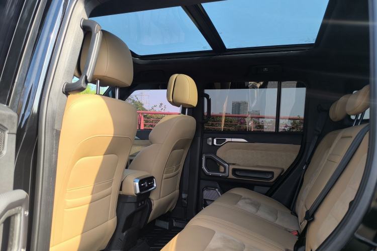 Used JETOUR Traveler 2023 2.0T All-Wheel Drive CrossPRO+ Interior 5