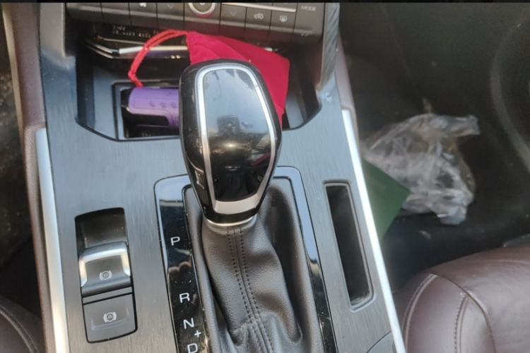 Used Wey VV7 2017 2.0T Flagship Model
