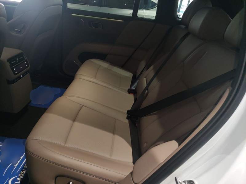 Used Li Auto i6 2025 Model Two-Wheel-Drive Standard Type — 17