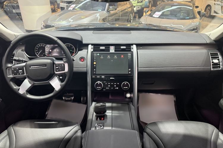 Used Land Rover Discovery 2023 Revised Version 360 PS R-Dynamic S
