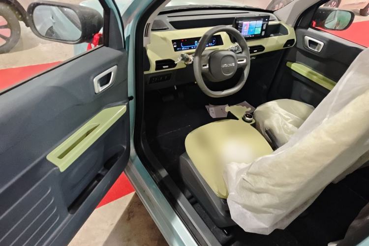 Used Geely Galaxy Panda 2024 Panda Mini 200km Endurance Bear
