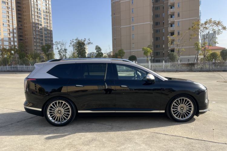 Used Hyptec HL 2025 700 Ultra Six-Seater All-Wheel-Drive LiDAR Version
