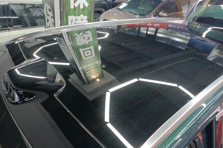 Used Hima AITO M8 2025 Model, Pure Electric Max+ Six-Seat Long-Range Version Roof