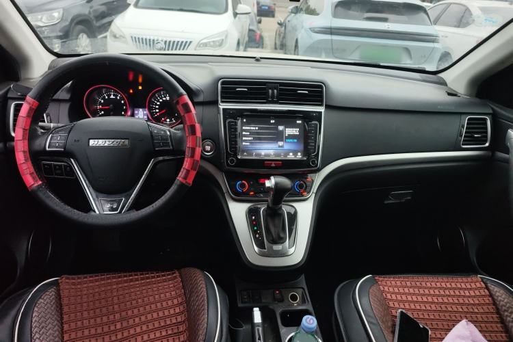 Used Haval H6 2015 Sport Edition 1.5T Automatic Two-Wheel Drive Luxury Model Center Console