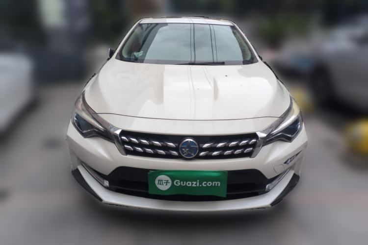 Used Venucia D60 2018 1.6L CVT Smart Connect Elite Edition