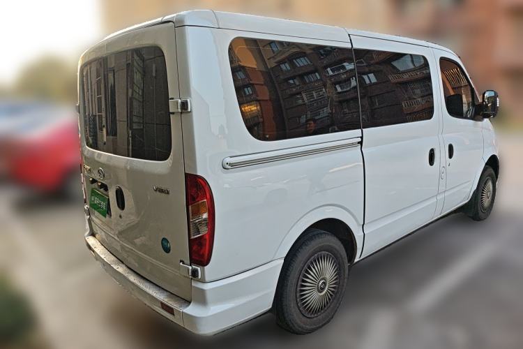 Used SAIC MAXUS Xintu V80 2021 2.0T Manual Classic Aoyuntong Short Wheelbase Ultra-Low Roof 5/6-Seater