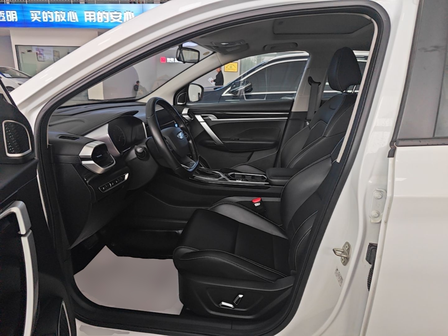 Geely Auto Coolray 2025 Model 1.5L CVT Superpower Edition MAX — снимка 17
