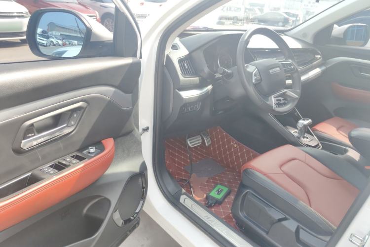 Used Haval H2s 2017 Blue Label 1.5T Dual-Clutch Luxury Model
