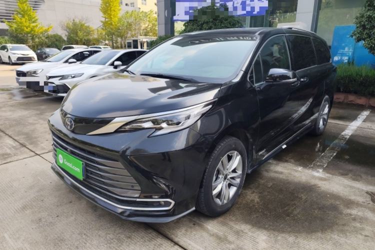 Used Toyota Sienna 2021 2.5L Hybrid Platinum Edition