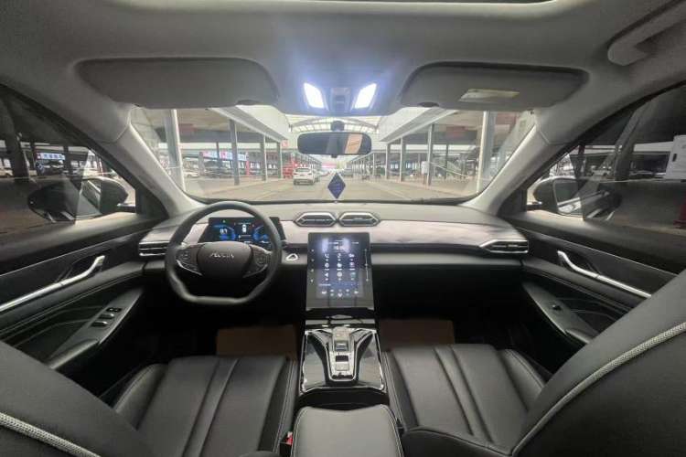 Used Dongfeng Aeolus Mage 2024 Honor Edition 1.5T Fashion Model