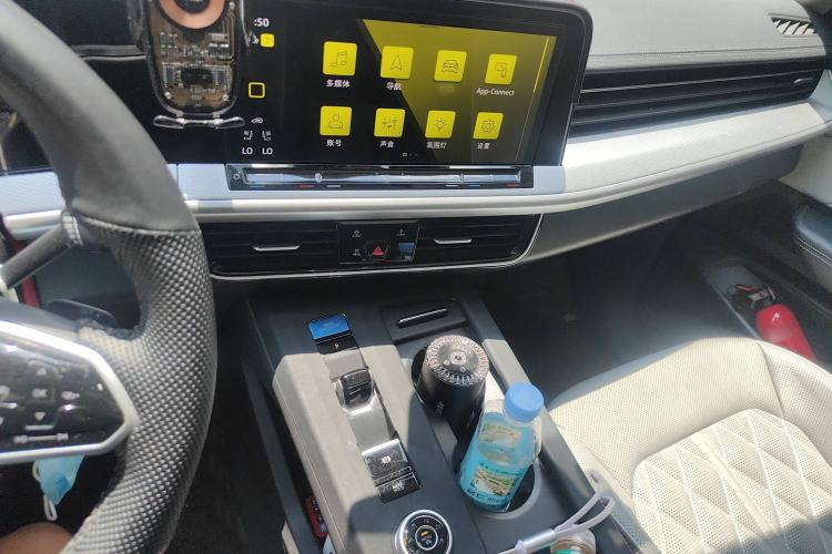 Used Volkswagen Tavendor 2024 380TSI All-Wheel Drive R-Line Cruise Edition