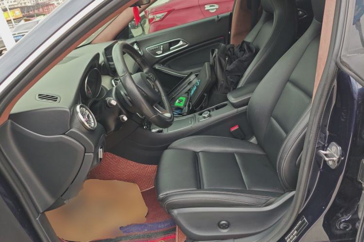 Used Mercedes-Benz CLA 2018 CLA 200 Style Edition Left Front Seat