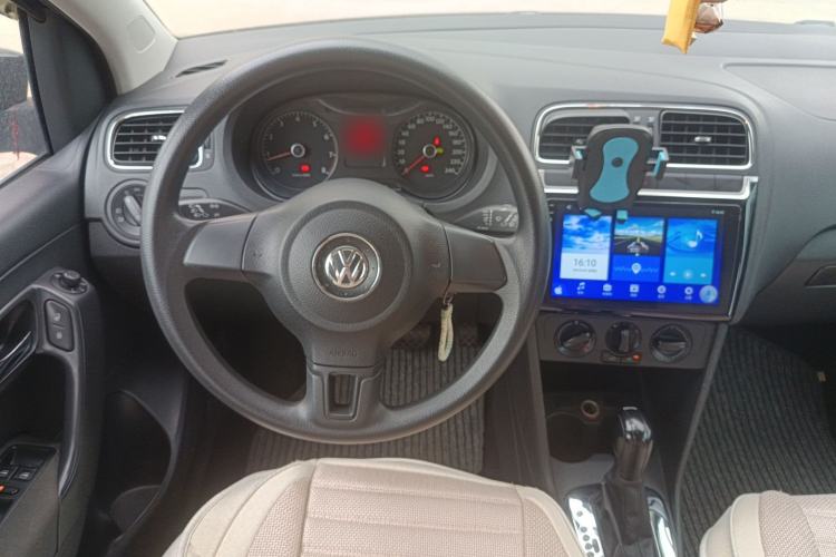 Used Volkswagen Polo 2011 1.4L Automatic ZhiShang Version Steering Wheel
