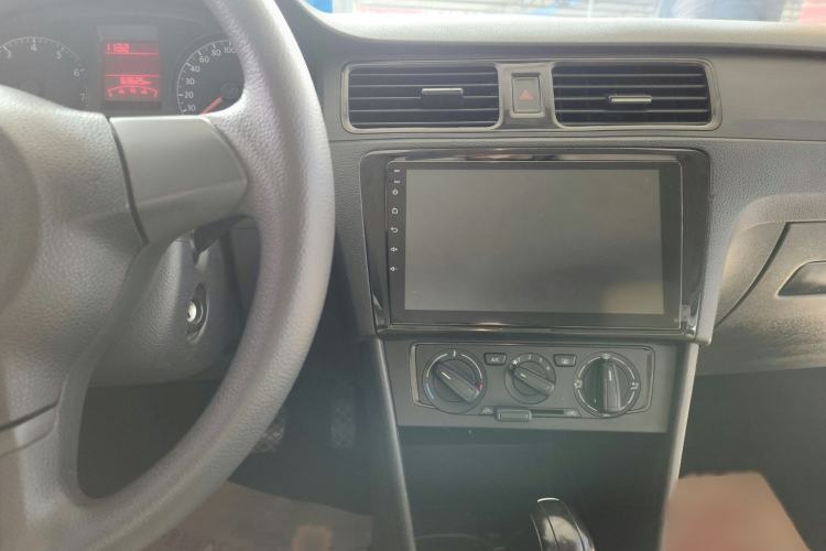 Used Volkswagen Santana 2015 1.6L Automatic Fashion Edition
