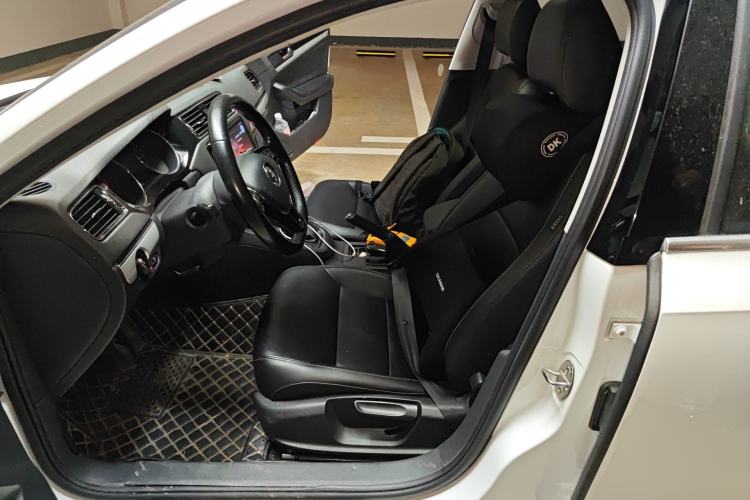 Used Volkswagen Sagitar 2017 180TSI Automatic Luxury Edition