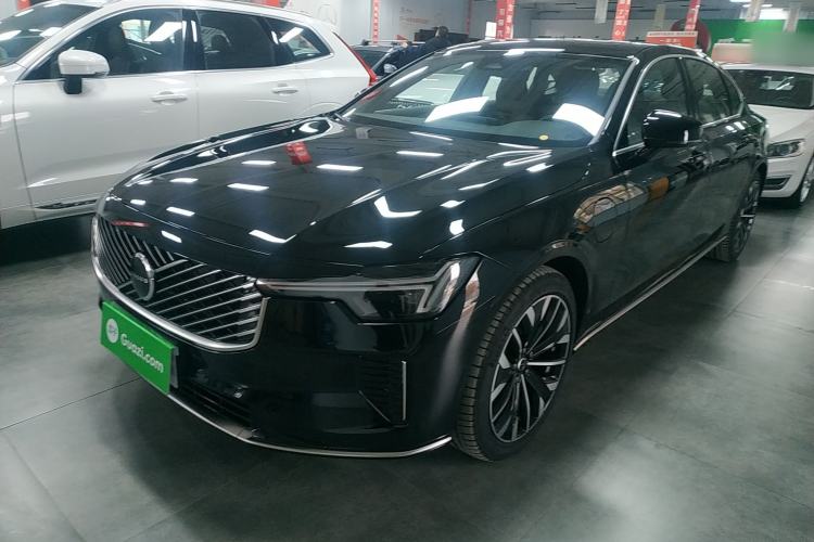 Used Volvo S90 New Energy 2026 Plug-in Hybrid Four-Wheel Drive Long-Range Zhiyi Luxury Edition