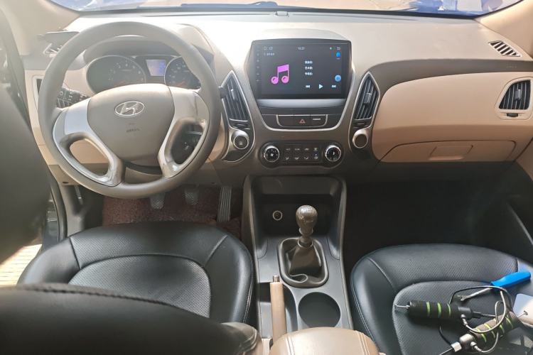 Used Hyundai ix35 2012 2.0L Manual Two-Wheel Drive New Edition GL