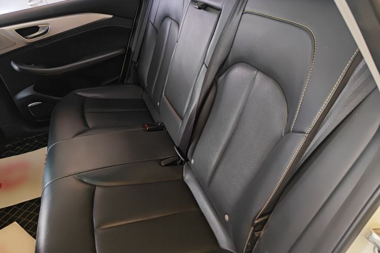 Used Roewe i6 MAX New Energy 2022 EV 500 Grand Touring Edition with Sunroof
