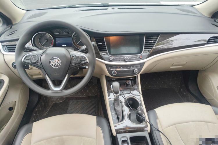 Used Buick Verano 2017 Sedan 15S Automatic Leading Model Center Console