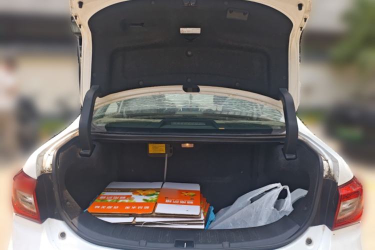 Used BYD Qin New Energy 2015 1.5T Dual-Crown Flagship Plus Edition Trunk