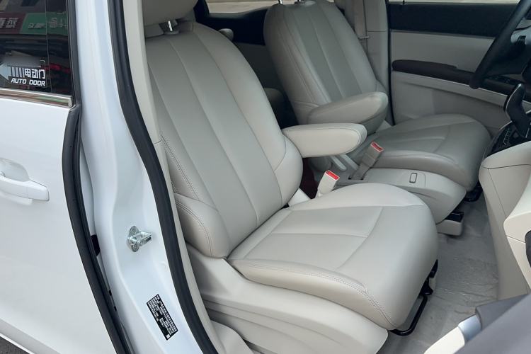 Used Buick GL8 2021 Land Cruiser Executive Class 652T Comfort Model