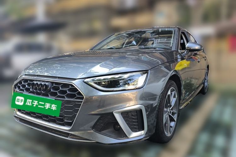 Audi A4L 2020 40 TFSI Fashion Dynamic Model مستعملة