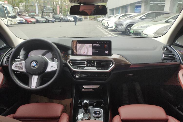 Used BMW X3 2023 xDrive30i Leading Model M Night Edition Package Center Console