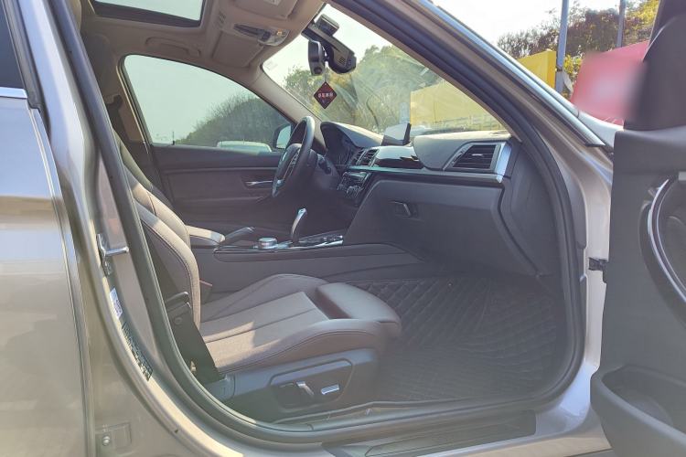 Used BMW 3 Series 2019 320Li Fashion Model
