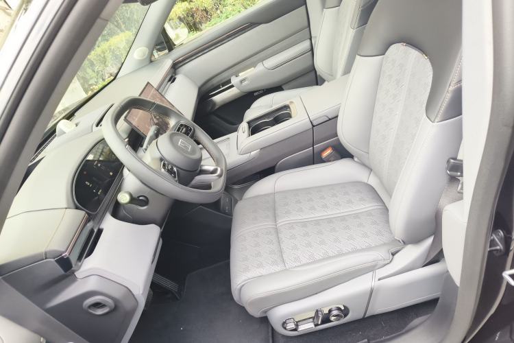 Used Zeekr 7X 2025 100 kWh Long-Range Rear-Wheel Drive with Intelligent Driving Features Left Front Seat