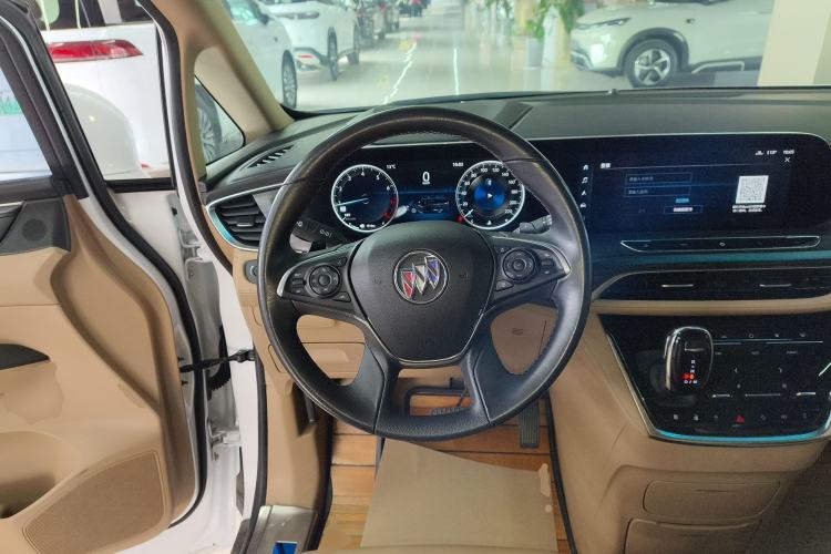 Used Buick GL8 2021 ES Landtrek 653T Luxury Model