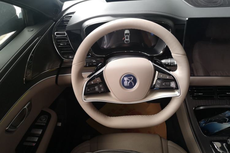 Used BYD Han 2025 DM-i 125KM LiDAR-Powered Intelligent Driving Model Steering Wheel