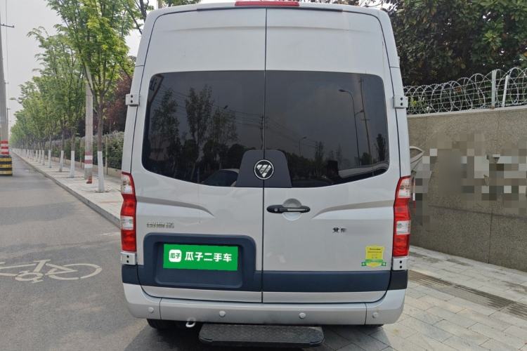 Used Foton Toano 2022 2.5T Manual Jixiang Multi-Function Short-Chassis Mid-Height with Dual Rear Tires 5/6/9-Seater D25TCIF1