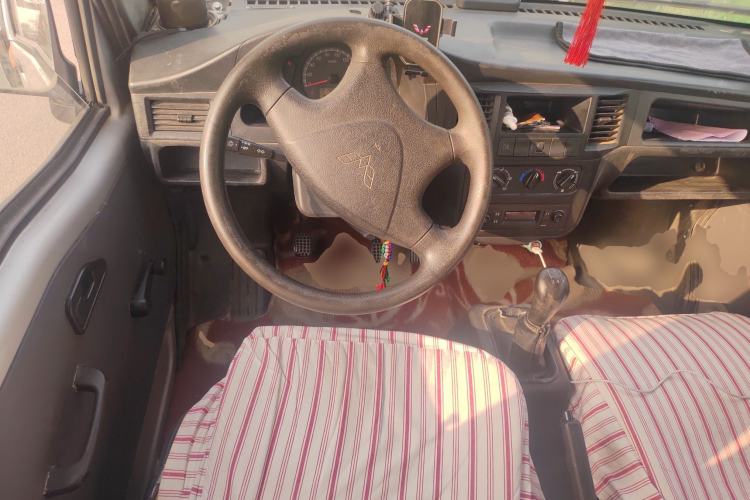 Used Wuling Zhiguang 2015 1.2L Practical LS-I Model