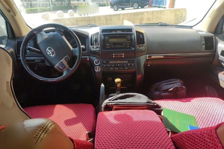 Used Toyota Land Cruiser 
