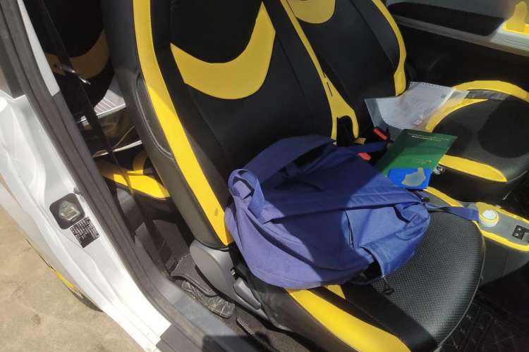 Used Chery New Energy QQ Ice Cream 2022 170km Sundae Phosphate Lithium-Ion