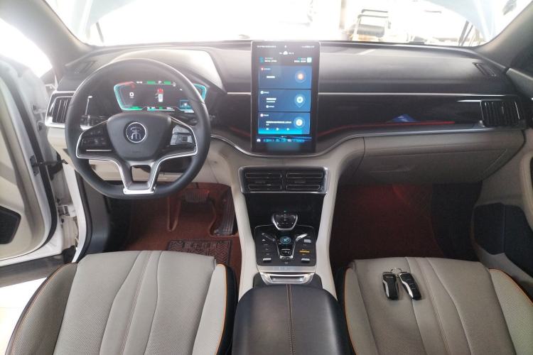 Used BYD Song PLUS New Energy 2021 EV Flagship Model Center Console