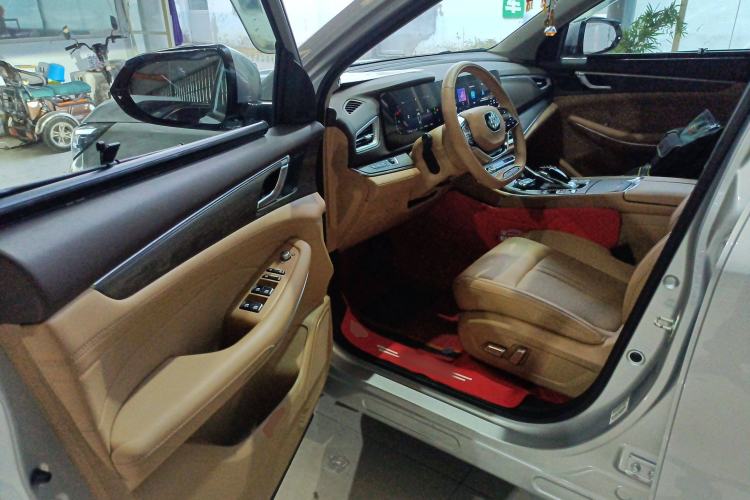 Used Landian E5 2023 1.5L DE-i 100KM Zhenxiang Edition 7-Seater