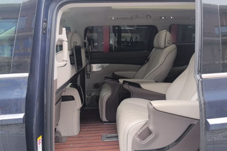 Used Denza D9 2022 DM-i 970 Four-Wheel Drive Flagship Model