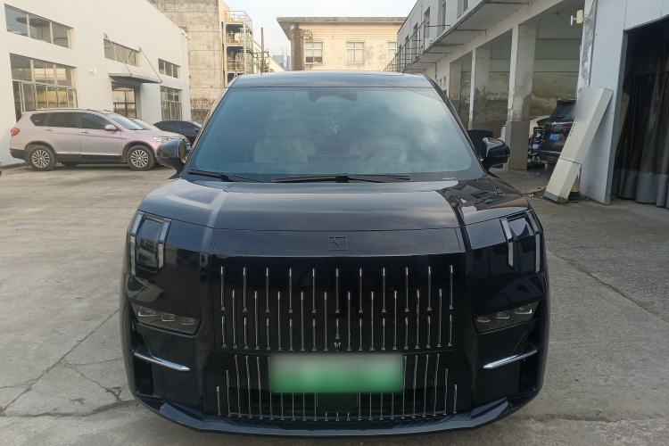 Used Zeekr 009 2022 WE Edition
