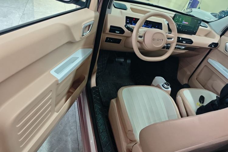 Used Geely Galaxy Panda 2023 Panda Mini 200km Endurance Bear Driver Seat